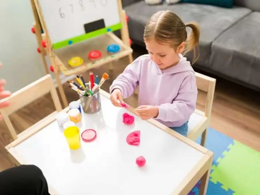 travmaya-maruz-kalan-cocuklar-oyunlari-hep-ayni-sekilde-oynayabilir